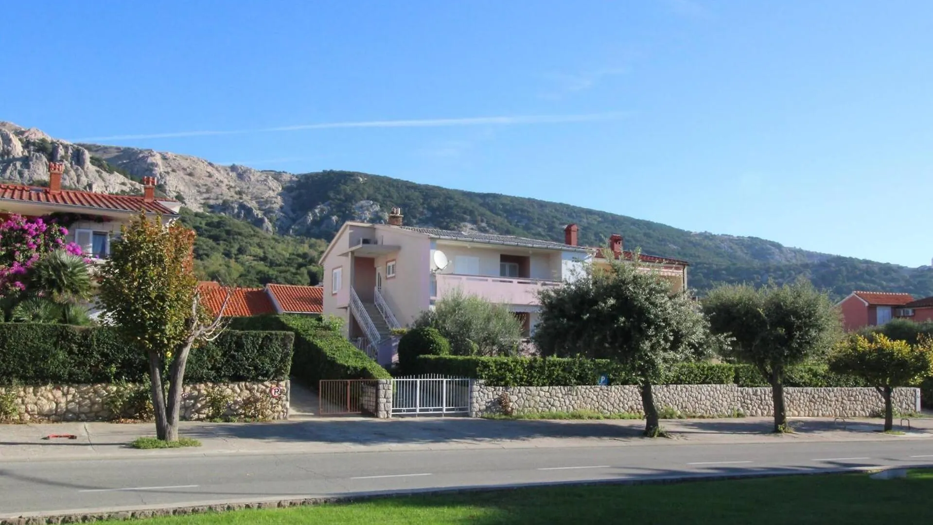 Apartment Gabriela 2 Baska  0*, Baska (Krk)